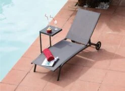 BAIN DE SOLEIL CELIO GREY/ROUGE -Jardin Extérieur lit de soleil 5